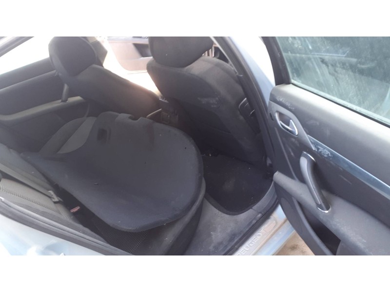 peugeot 407 del año 2004