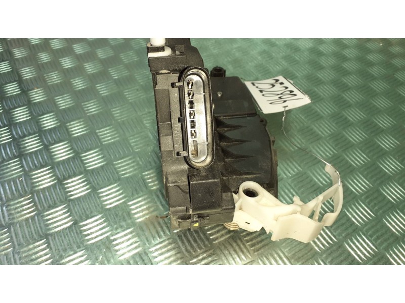 Recambio de cerradura puerta trasera izquierda para ford focus lim. (cb8) referencia OEM IAM BM5AA26413AF 4 PINES ELECTRICA