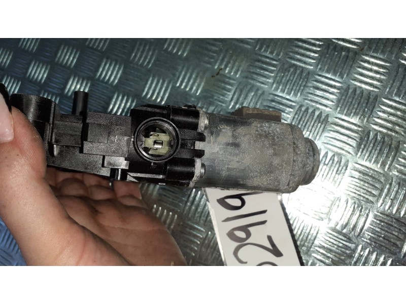 Recambio de motor elevalunas trasero derecho para hyundai ioniq 5 5 referencia OEM IAM 83460G2000  2 PINES