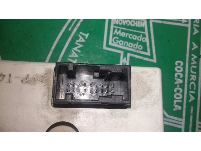 Recambio de pantalla multifuncion para peugeot 206 berlina xt referencia OEM IAM 9647409777 21669457 