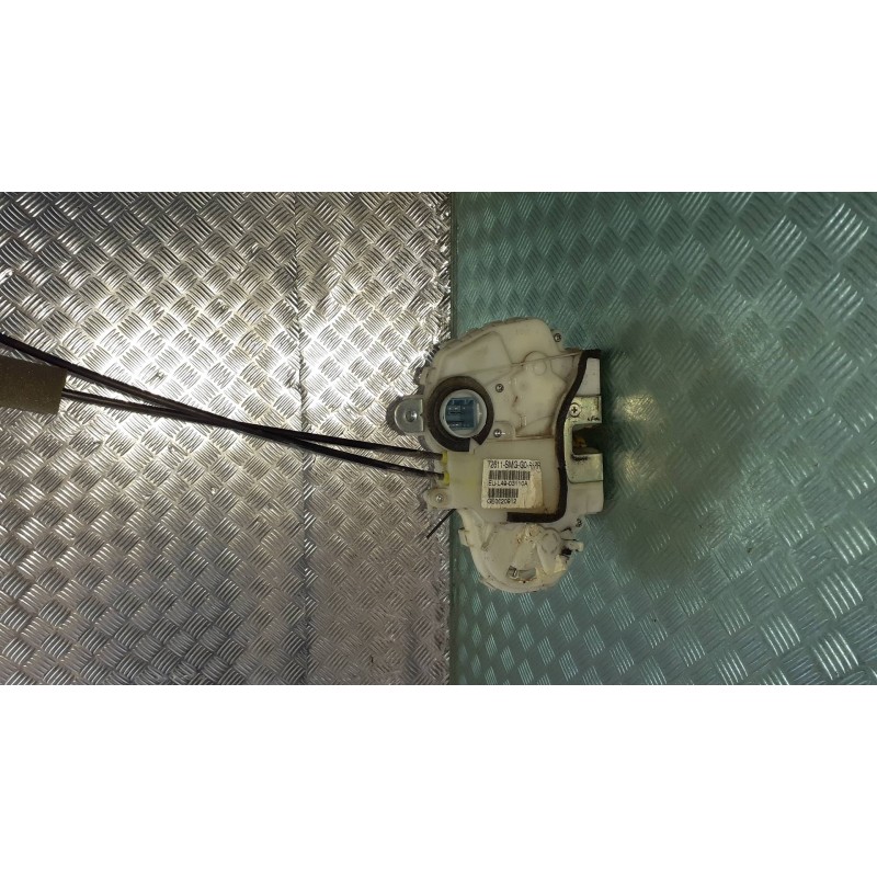 Recambio de cerradura puerta trasera derecha para honda civic berlina 5 (fk) referencia OEM IAM 72611SMG ELECTRICA 7 PINES