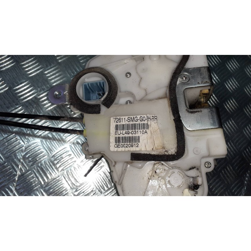 Recambio de cerradura puerta trasera derecha para honda civic berlina 5 (fk) referencia OEM IAM 72611SMG ELECTRICA 7 PINES