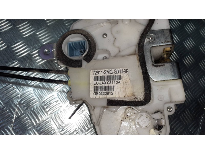 Recambio de cerradura puerta trasera derecha para honda civic berlina 5 (fk) referencia OEM IAM 72611SMG ELECTRICA 7 PINES