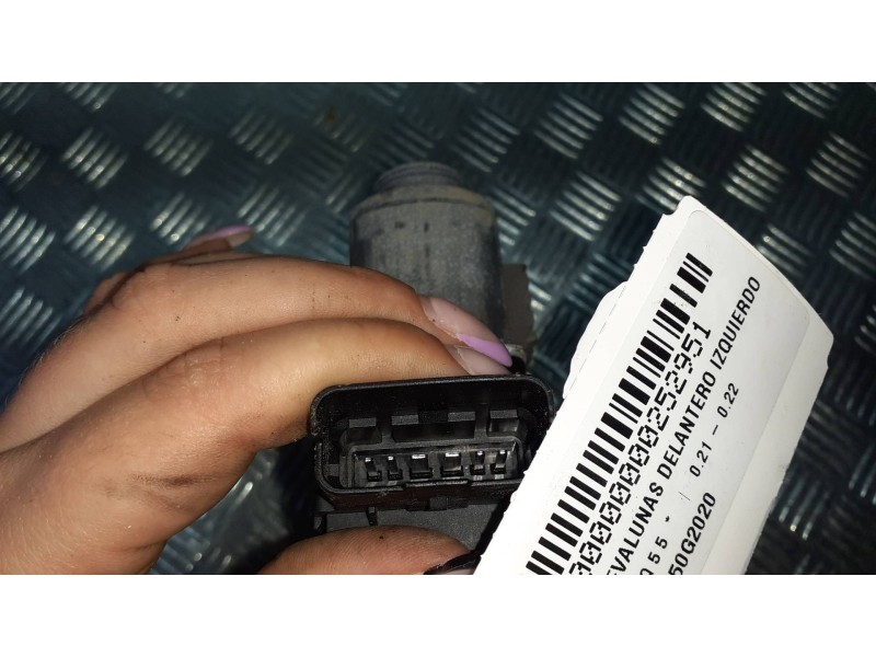 Recambio de motor elevalunas delantero izquierdo para hyundai ioniq 5 5 referencia OEM IAM 82450G2020  6 PINES