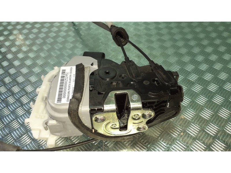 Recambio de cerradura puerta delantera izquierda para hyundai ioniq 5 5 referencia OEM IAM 81310G2010  8 PINES