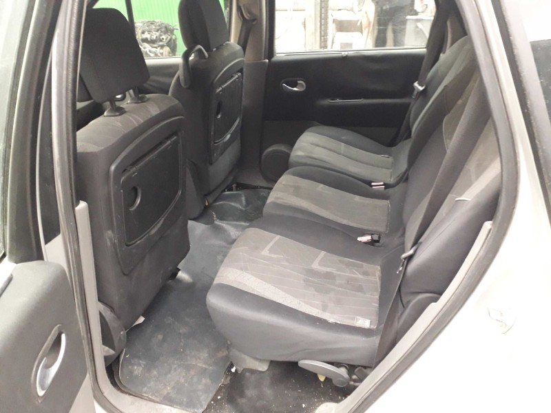 renault scenic ii del año 2005