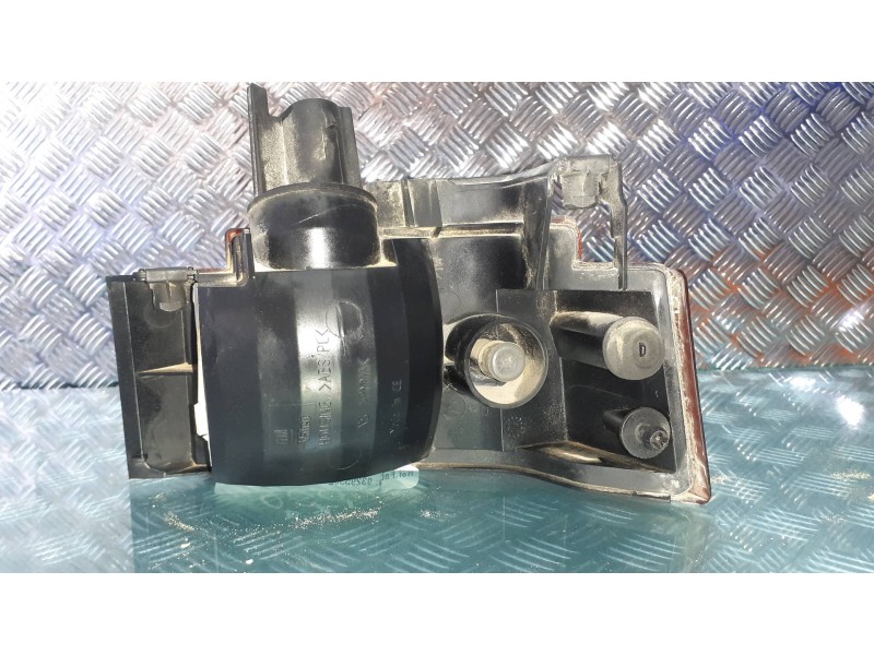 Recambio de faro antiniebla trasero izquierdo para opel meriva cosmo referencia OEM IAM 93295362 89398101 