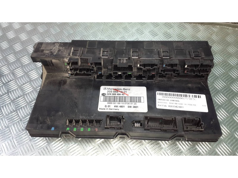Recambio de unidad de control para mercedes-benz clase c (w203) berlina referencia OEM IAM A2035451801  5DK00848640