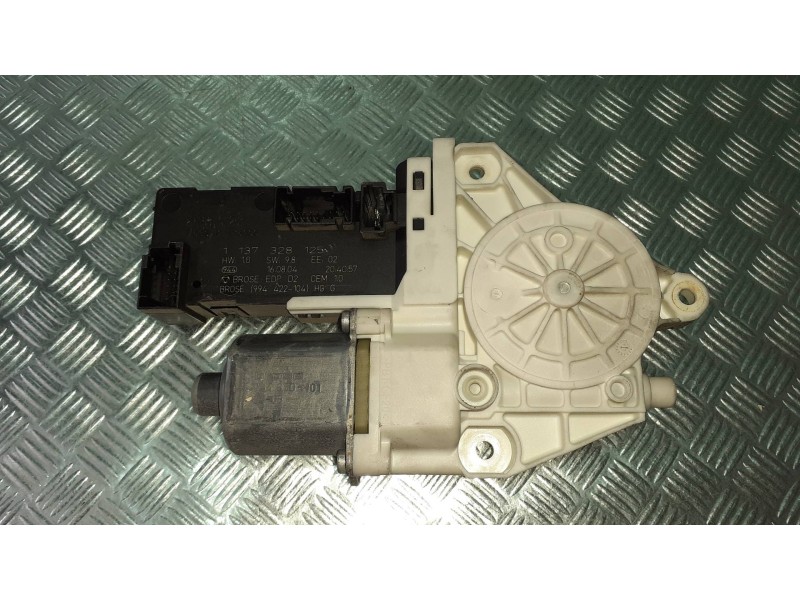 Recambio de motor elevalunas delantero izquierdo para peugeot 407 st confort referencia OEM IAM 994650101 994422104 1137328125