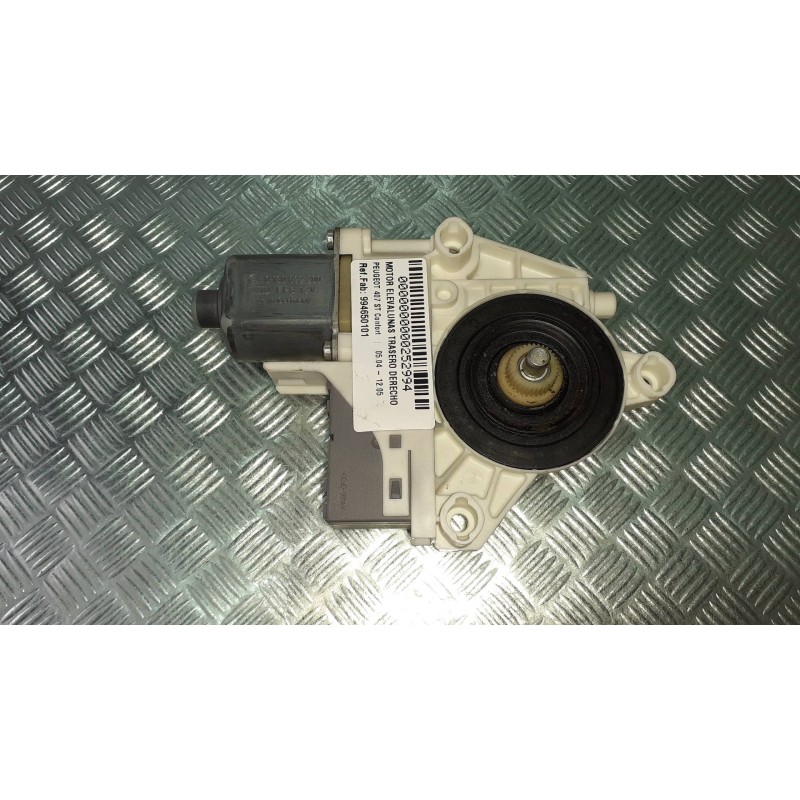 Recambio de motor elevalunas trasero derecho para peugeot 407 st confort referencia OEM IAM 994650101 0130822200 999066101