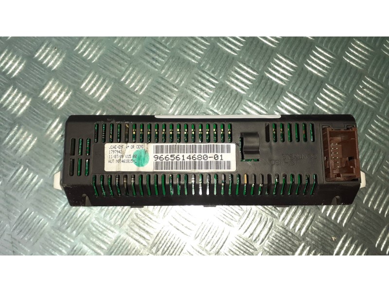 Recambio de pantalla multifuncion para citroen jumpy referencia OEM IAM 966561468001  12 PINES