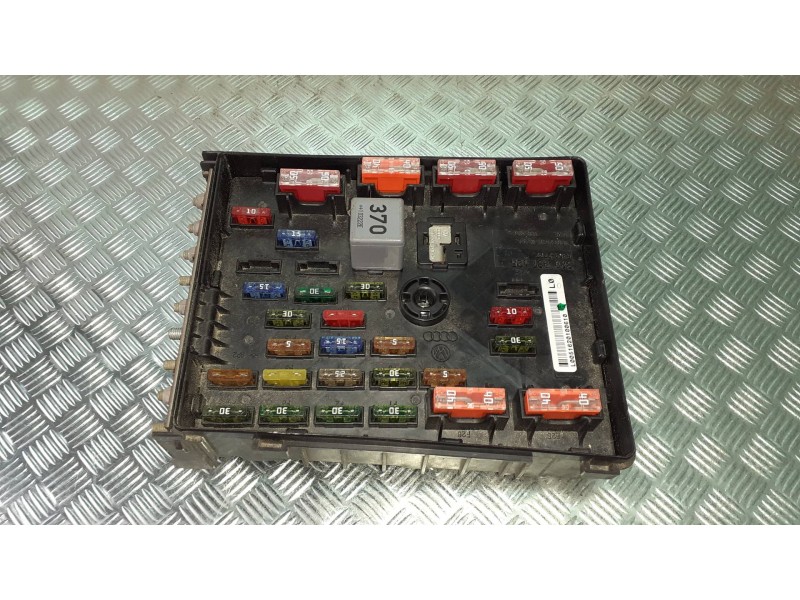 Recambio de caja reles / fusibles para volkswagen sharan (7n1) referencia OEM IAM 3C0937125  