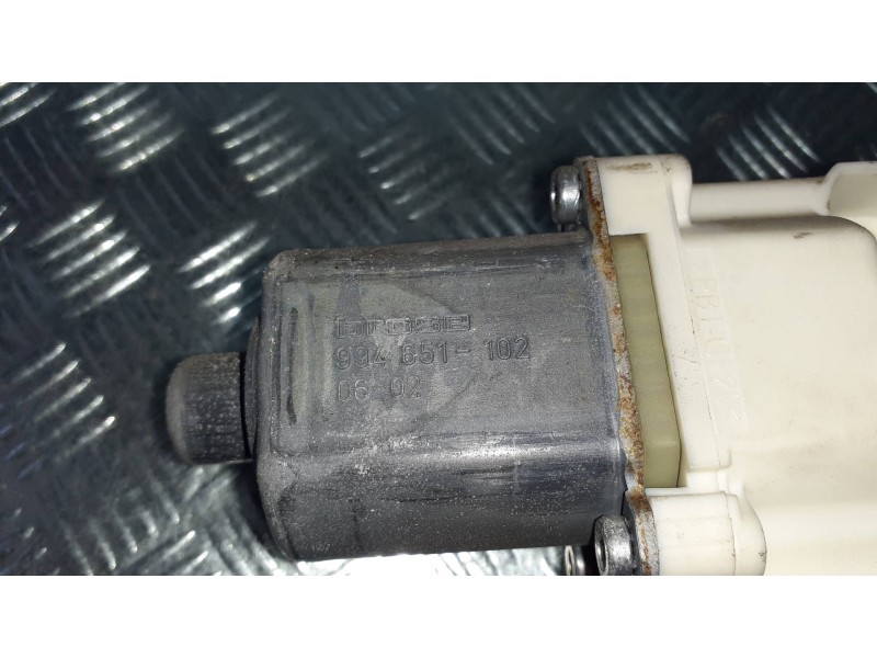 Recambio de motor elevalunas delantero derecho para peugeot 407 referencia OEM IAM 1137328127 0130822201 
