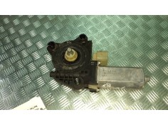Recambio de motor elevalunas trasero derecho para mercedes-benz clase c (w203) berlina referencia OEM IAM A2038203042 0130822007