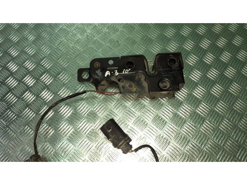 Recambio de cerradura capo para audi a3 (8p) referencia OEM IAM 8P0823509D  2 PINES