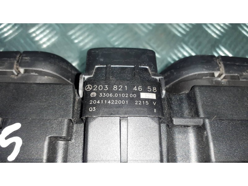 Recambio de warning para mercedes-benz clase c (w203) berlina referencia OEM IAM A2038214658  