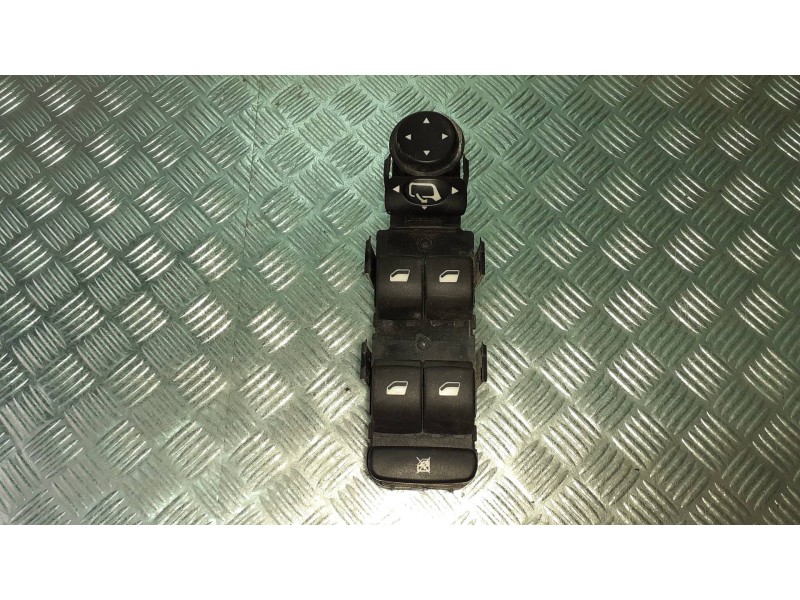 Recambio de mando elevalunas delantero izquierdo para peugeot 407 st confort referencia OEM IAM 532697045 532697001 