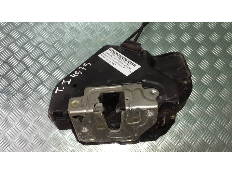 Recambio de cerradura puerta trasera izquierda para mercedes-benz clase c (w203) berlina referencia OEM IAM 004141112627  ELECTR