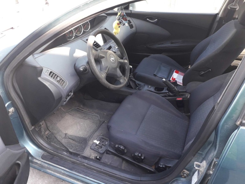 nissan primera berlina (p12) del año 2004