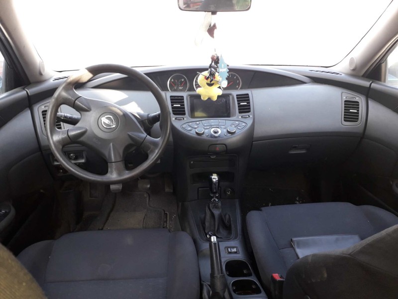 nissan primera berlina (p12) del año 2004