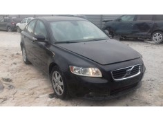volvo s40 berlina del año 2010 2