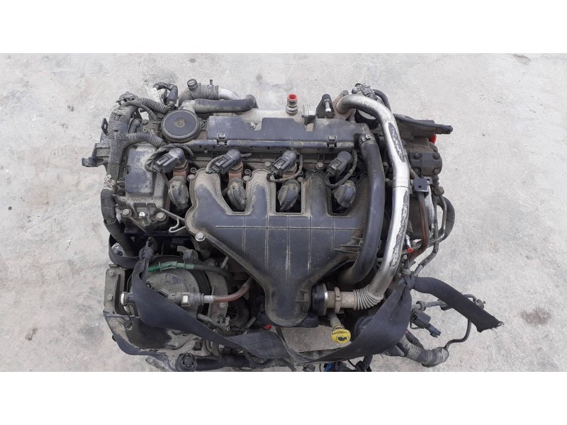 Recambio de motor completo para volvo s40 berlina referencia OEM IAM D4204T  
