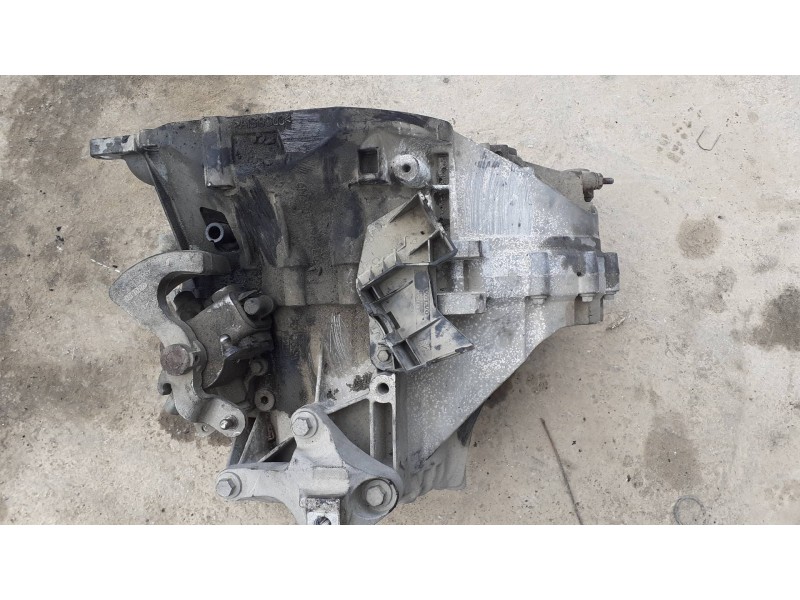 Recambio de caja cambios para volvo s40 berlina referencia OEM IAM 8G9R  