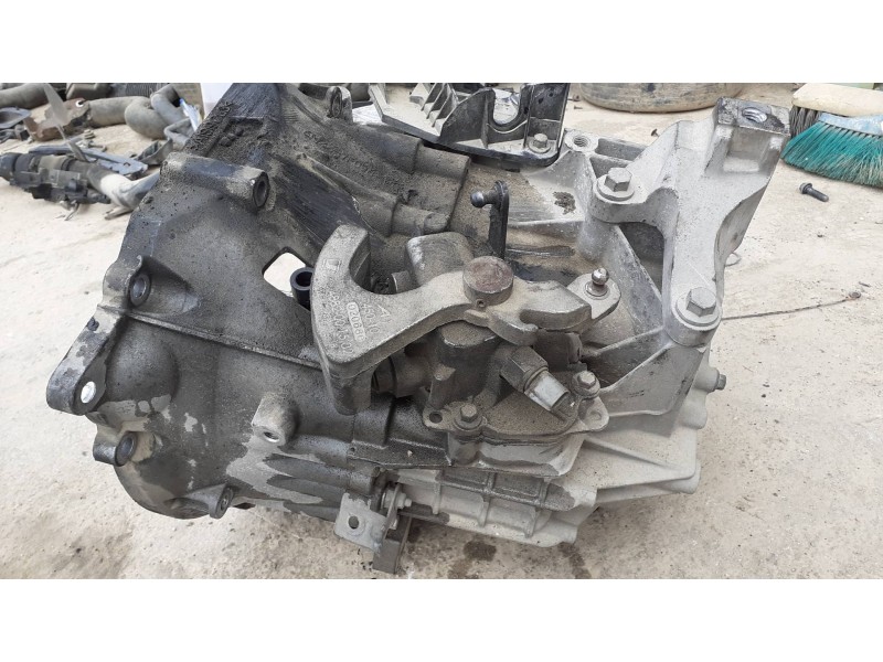 Recambio de caja cambios para volvo s40 berlina referencia OEM IAM 8G9R  