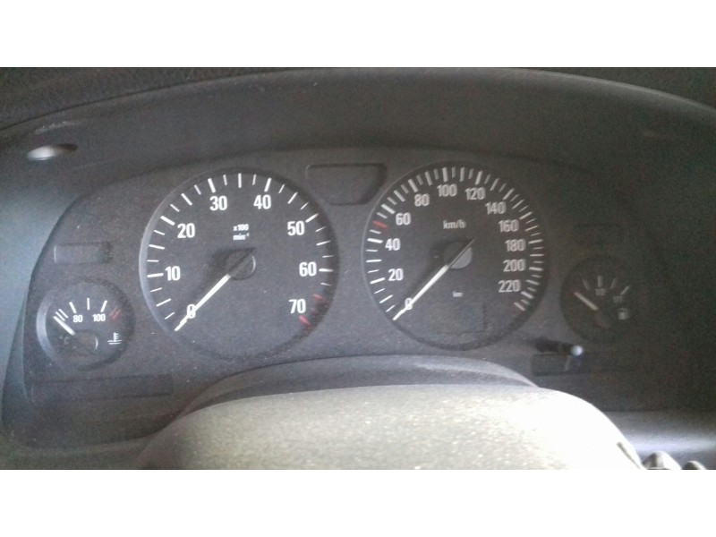 opel astra berlina 5p del año 2002