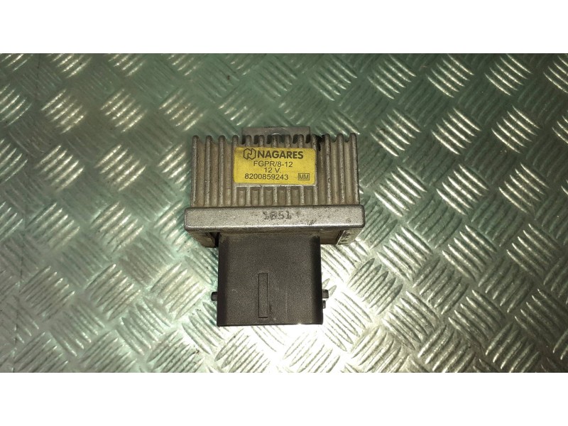 Recambio de caja precalentamiento para renault clio grandtour authentique referencia OEM IAM 8200859243 3 + 2 + 3 PINES NAGARES