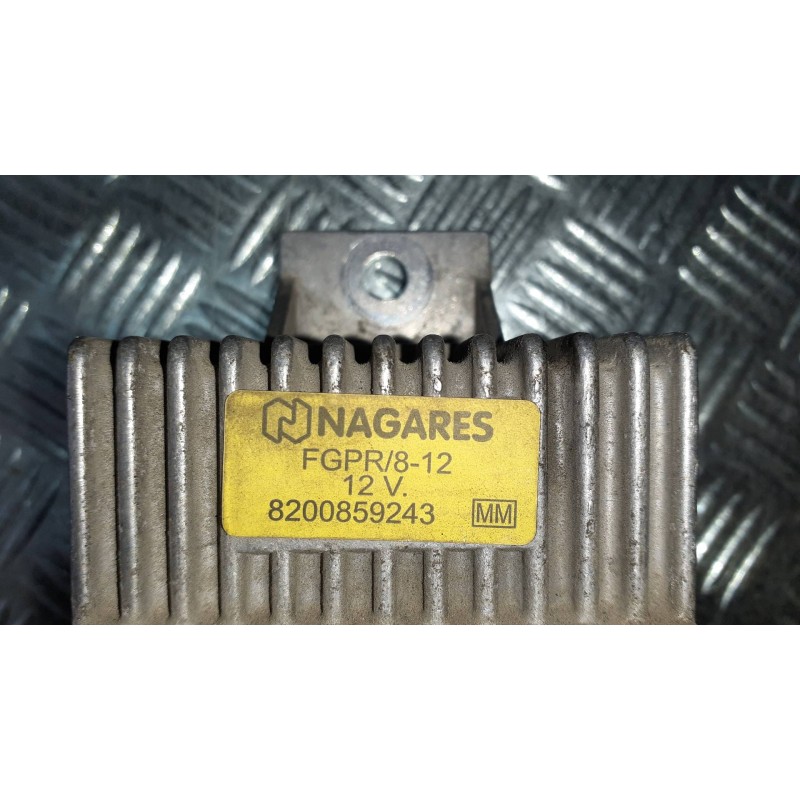 Recambio de caja precalentamiento para renault clio grandtour authentique referencia OEM IAM 8200859243 3 + 2 + 3 PINES NAGARES