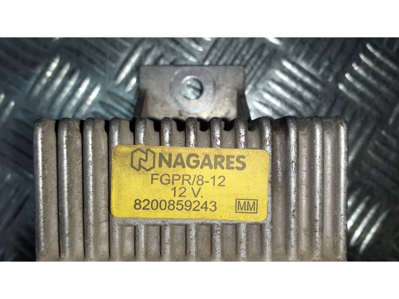 Recambio de caja precalentamiento para renault clio grandtour authentique referencia OEM IAM 8200859243 3 + 2 + 3 PINES NAGARES