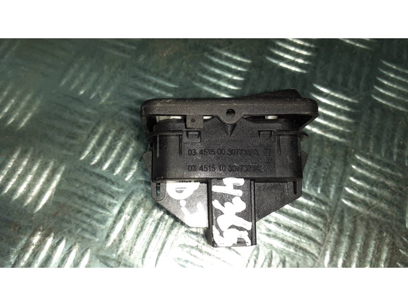 Recambio de mando bloqueo puertas para volvo s40 berlina referencia OEM IAM 30773333  5 PINES