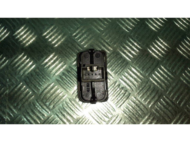 Recambio de interruptor para volvo s40 berlina referencia OEM IAM 30773334 03451500 30773333