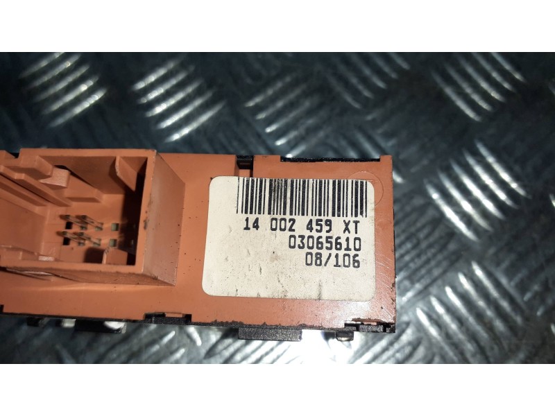 Recambio de interruptor para citroen jumpy referencia OEM IAM 14002459XT 03065610 ESP OFF