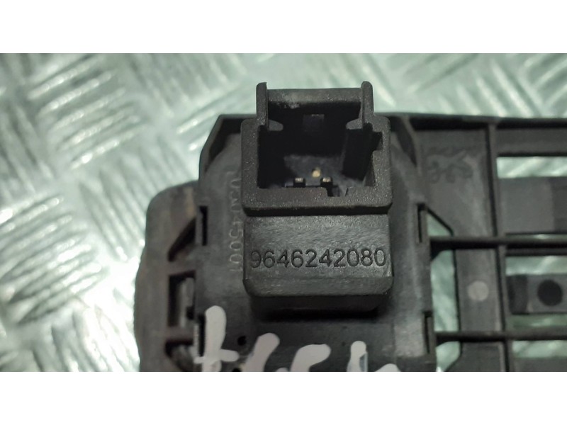 Recambio de maneta exterior maletero / porton para peugeot 407 referencia OEM IAM 9646242080  2 PINES