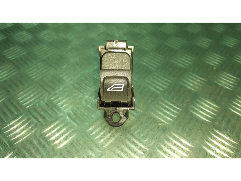 Recambio de mando elevalunas delantero derecho para volvo s40 berlina referencia OEM IAM 30773214 03453305 6 PINES