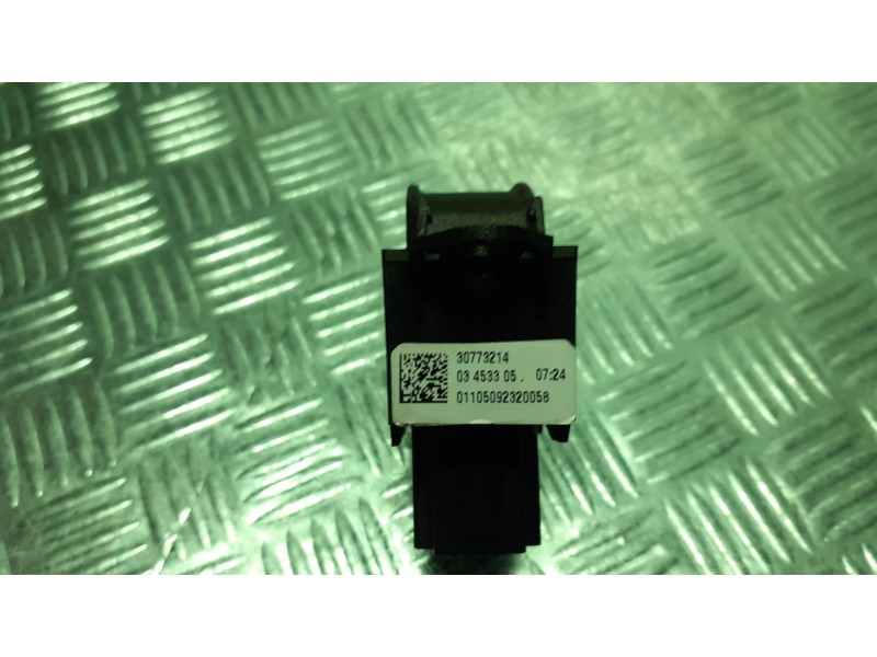 Recambio de mando elevalunas delantero derecho para volvo s40 berlina referencia OEM IAM 30773214 03453305 6 PINES