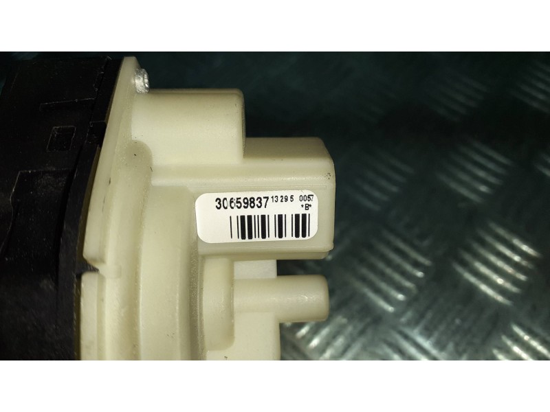 Recambio de conmutador de arranque para volvo s40 berlina referencia OEM IAM 30659837  7 PINES