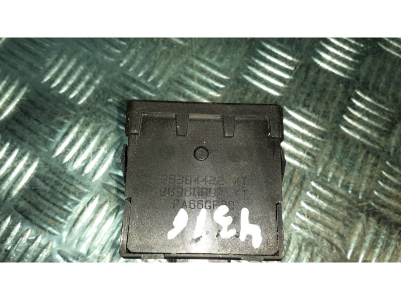 Recambio de mando regulacion faros para peugeot 407 st confort referencia OEM IAM 96384422XT 3 PINES 96366692XT