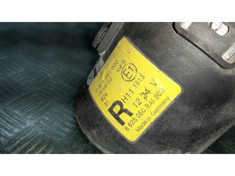 Recambio de faro antiniebla derecho para bmw mini (r50,r53) cooper referencia OEM IAM 0305060002  2 PINES
