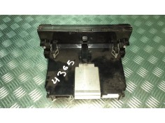 Recambio de pantalla multifuncion para volvo s40 berlina referencia OEM IAM 31268055 BK9KB 69199100U 2