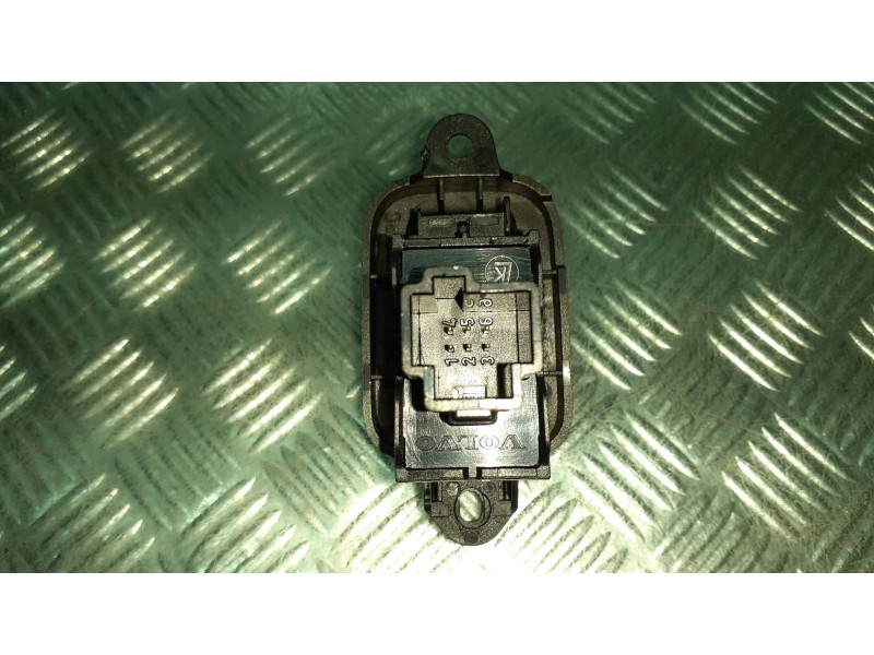 Recambio de mando elevalunas trasero izquierdo para volvo s40 berlina referencia OEM IAM 30773217  6 PINES