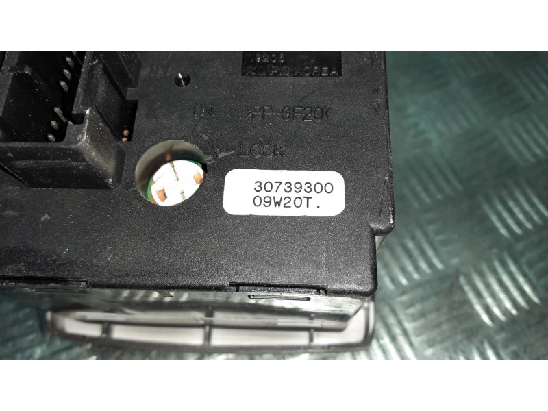 Recambio de mando luces para volvo s40 berlina referencia OEM IAM 30739300 19206 14 PINES