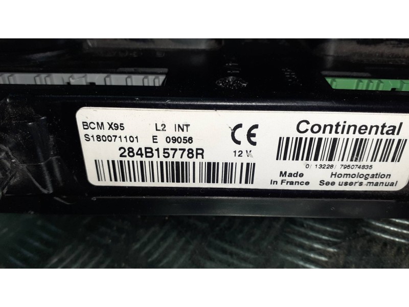 Recambio de modulo electronico para renault megane iii berlina 5 p dynamique referencia OEM IAM 284B15778R  BCM X95