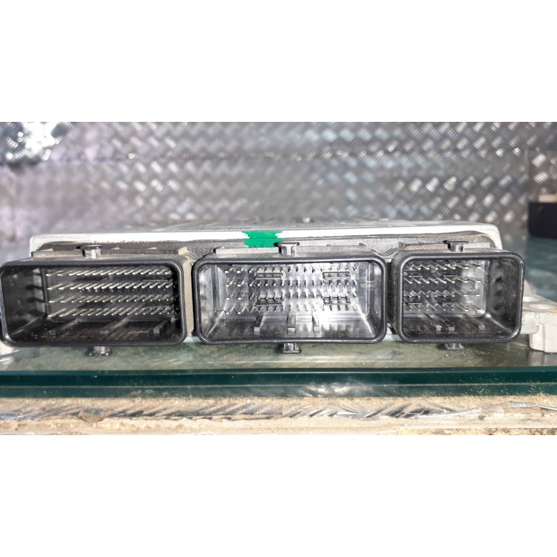 Recambio de centralita motor uce para renault megane iii berlina 5 p dynamique referencia OEM IAM 237100307R  S18067106A