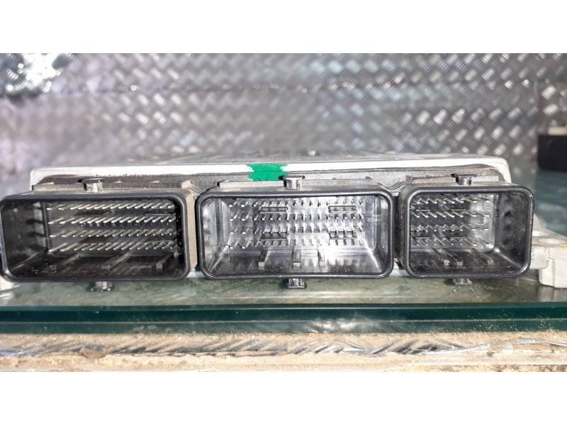 Recambio de centralita motor uce para renault megane iii berlina 5 p dynamique referencia OEM IAM 237100307R  S18067106A