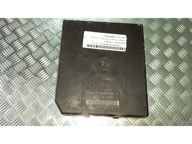 Recambio de caja reles / fusibles para renault megane iii berlina 5 p dynamique referencia OEM IAM 284B60008R  USM BD95