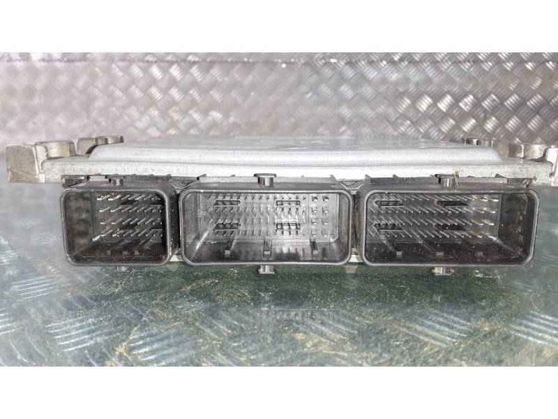 Recambio de centralita motor uce para renault megane iii berlina 5 p emotion referencia OEM IAM 237101478R  S180067143