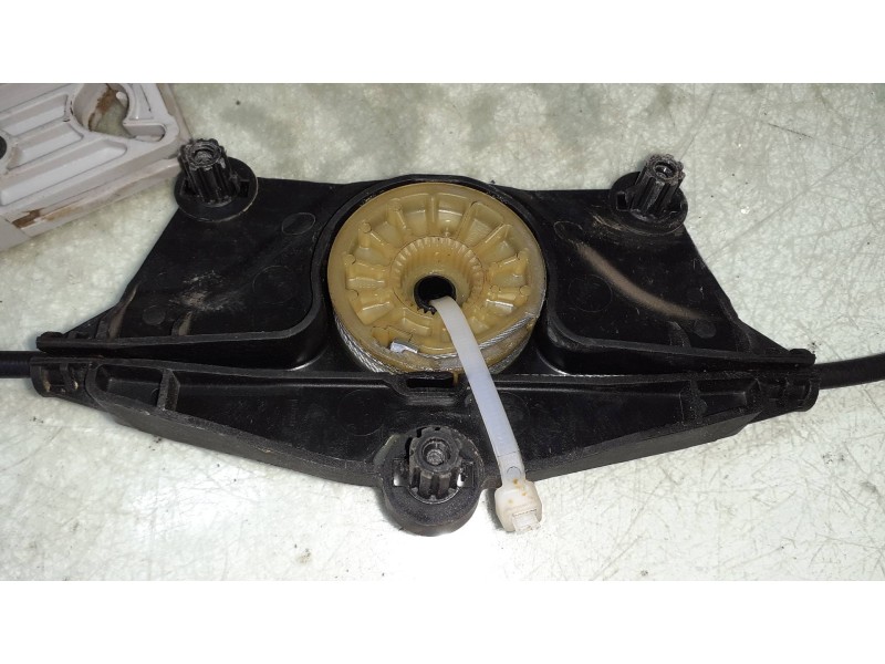 Recambio de elevalunas trasero izquierdo para audi a4 ber. (b8) basis referencia OEM IAM 8K0839461A  ELECTRICO